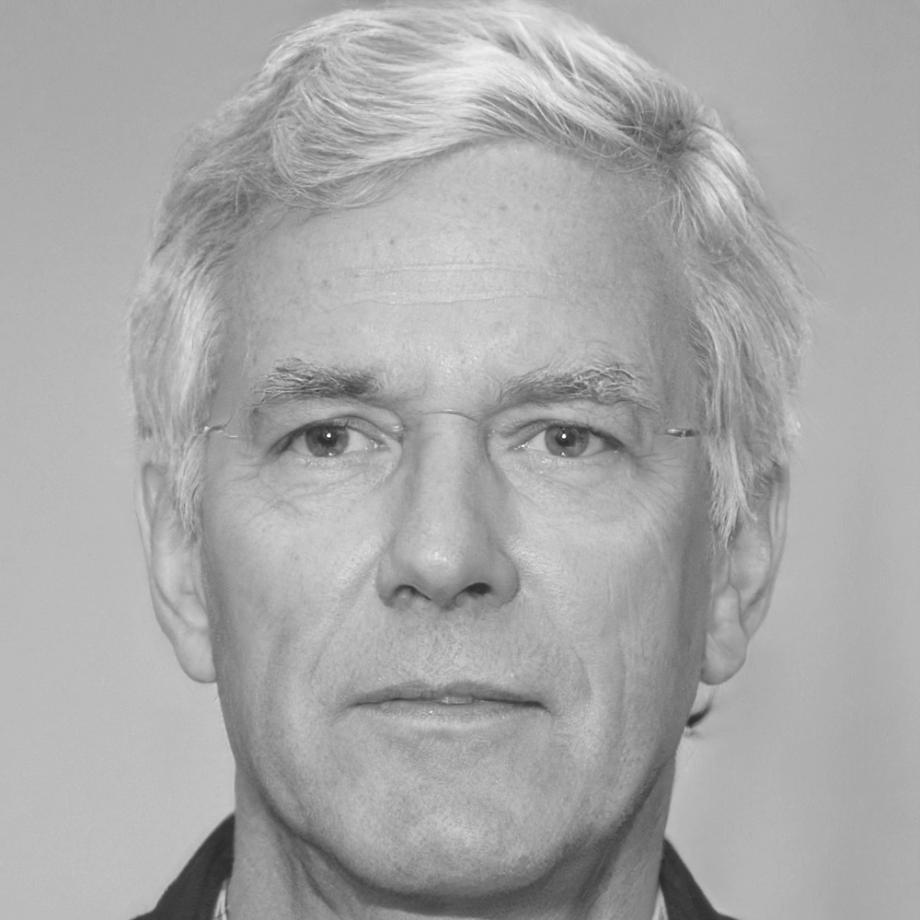 Evaristo Mendoza, asesor financiero senior